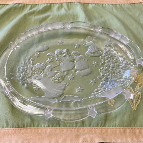 Mikasa Sweet Dish Candy Christmas Party - Picture 3 of 8